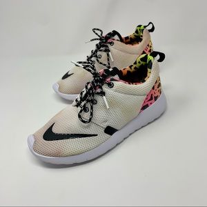 Nike Girls Roshe One Volt Blast Athletic Training Running Sneakers Shoes Size 5